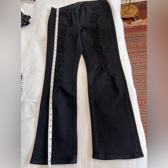 3x1 black jeans with distressed accents - Picture 3 of 7